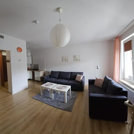 Apartment Kolorowe Etna